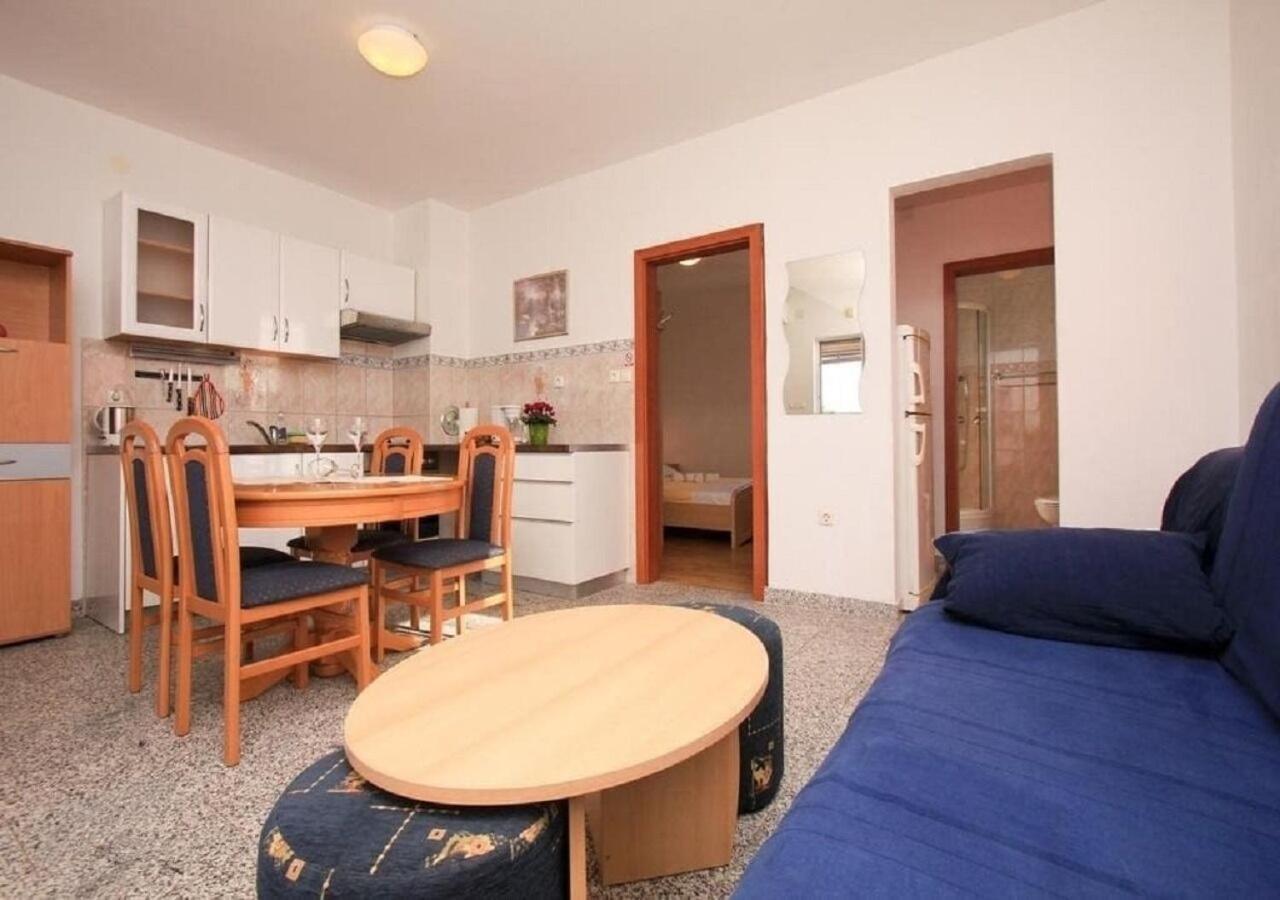 Apartments Ana Сукошан Екстер'єр фото